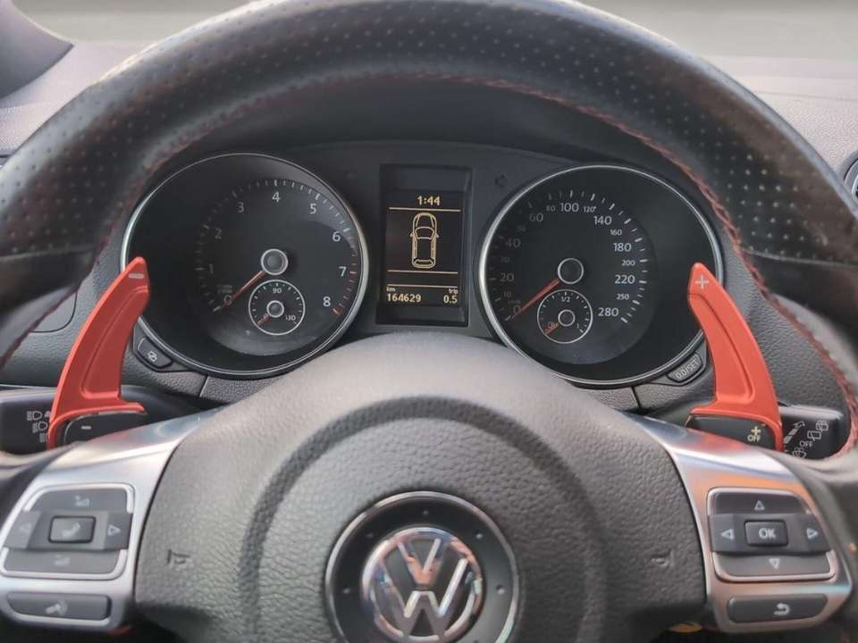 Volkswagen Golf GTI - Imagem 14