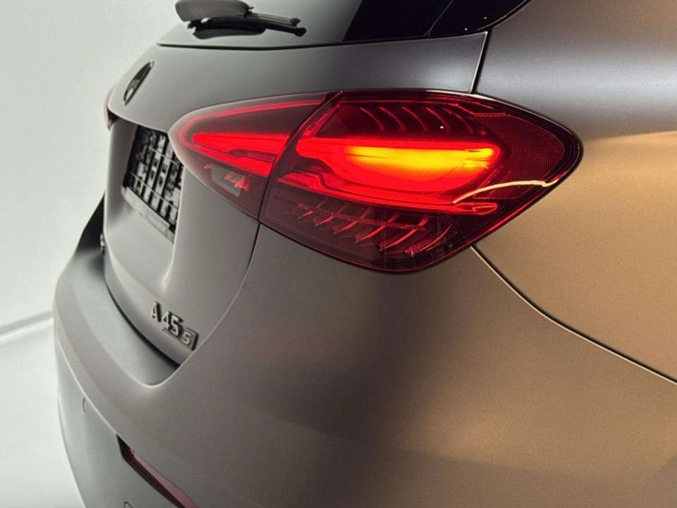 Mercedes-Benz A 45 AMG - Imagem 20