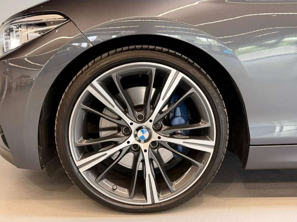 BMW 240 - Imagem 19