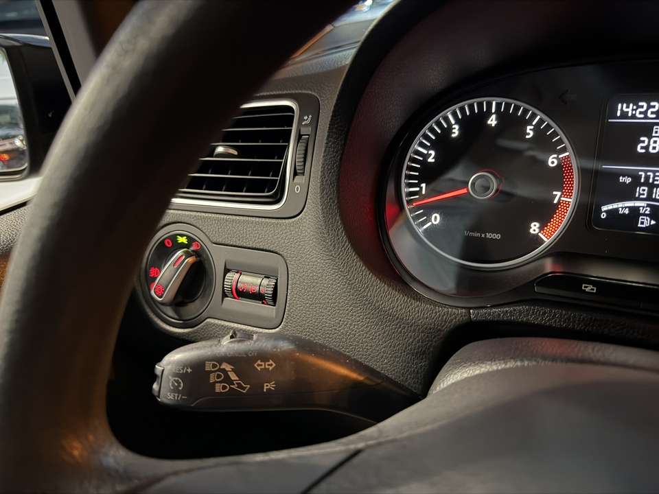 Volkswagen Polo - Imagem 18