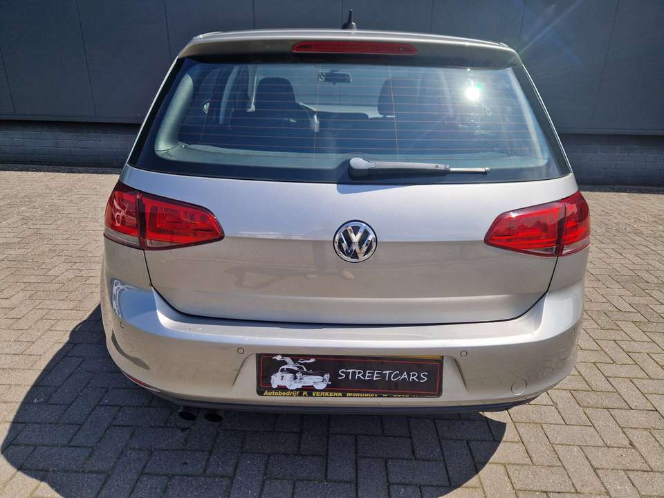 Volkswagen Golf - Imagem 10