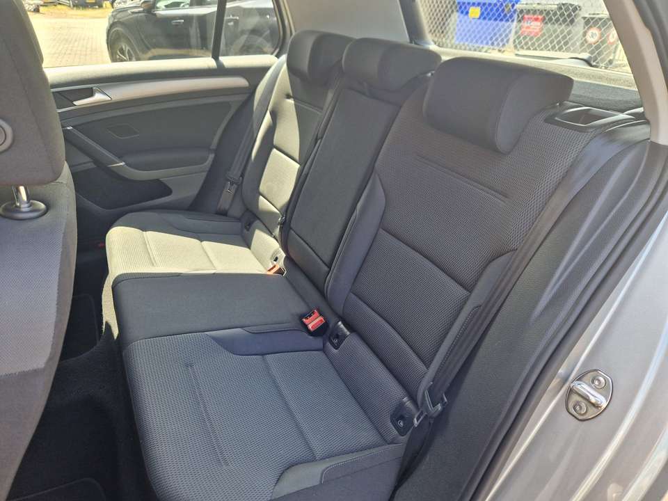Volkswagen Golf - Imagem 12
