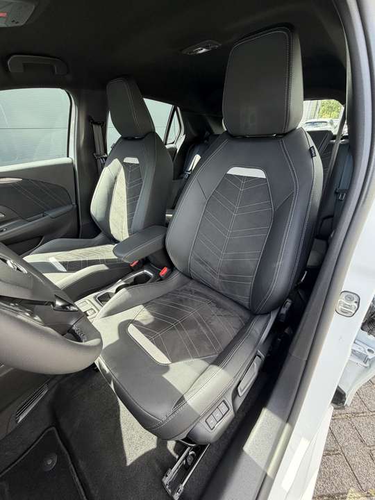 Opel Corsa-e - Imagem 12