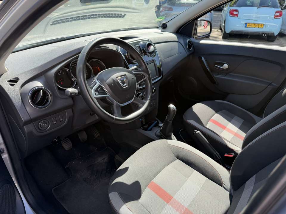 Dacia Logan - Imagem 6