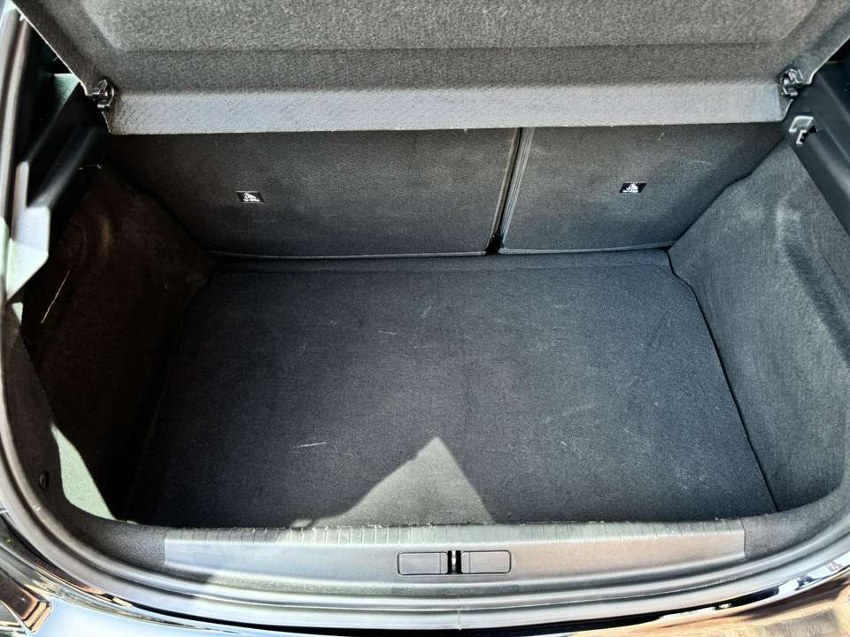 Peugeot 208 - Imagem 11