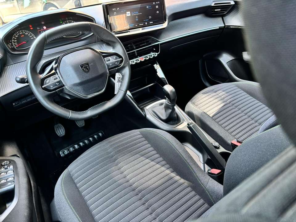 Peugeot 208 - Imagem 12