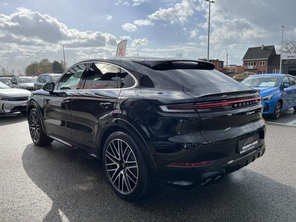 Porsche Cayenne - Imagem 5