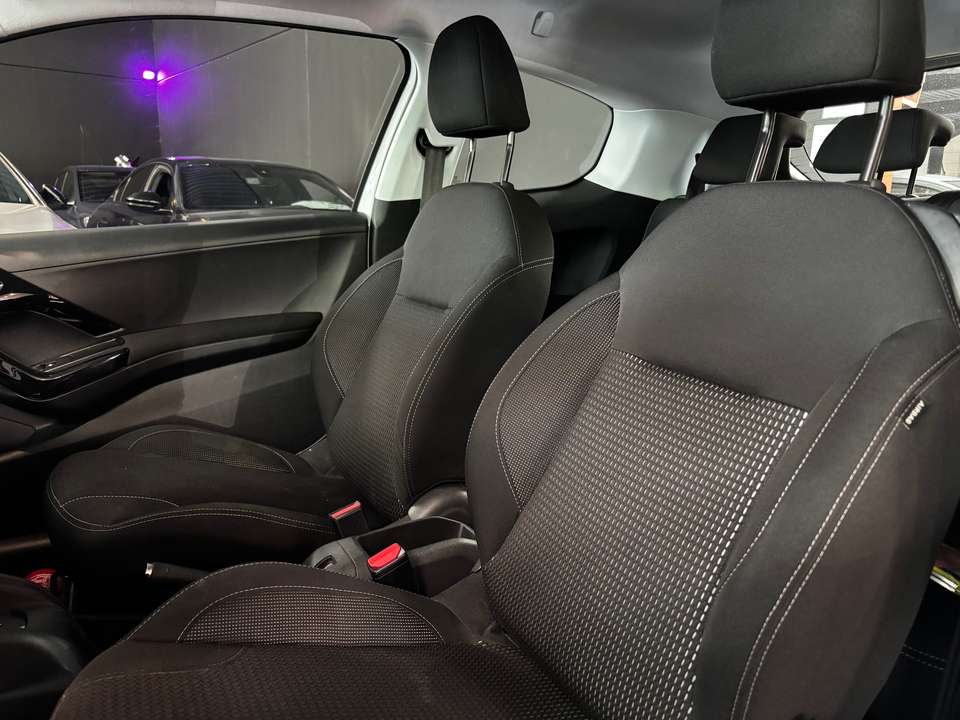 Peugeot 208 - Imagem 9