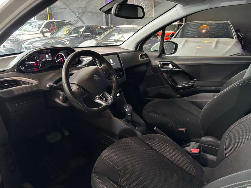 Peugeot 208 - Imagem 10