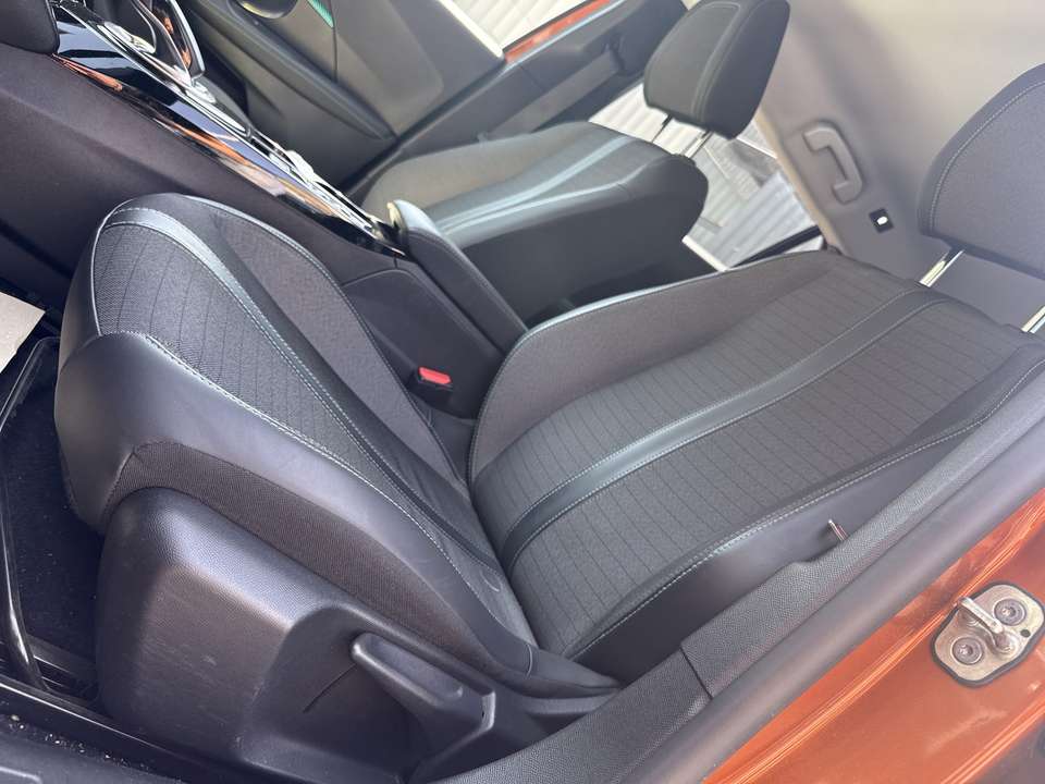 Peugeot e-2008 - Imagem 7