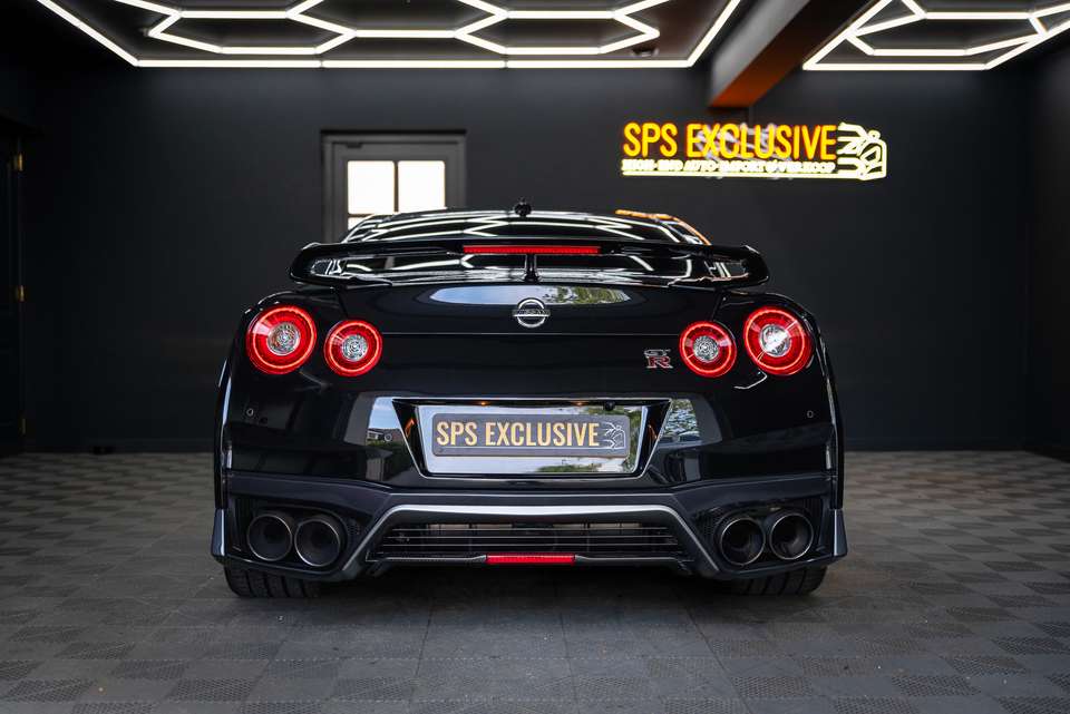 Nissan GT-R - Imagem 4