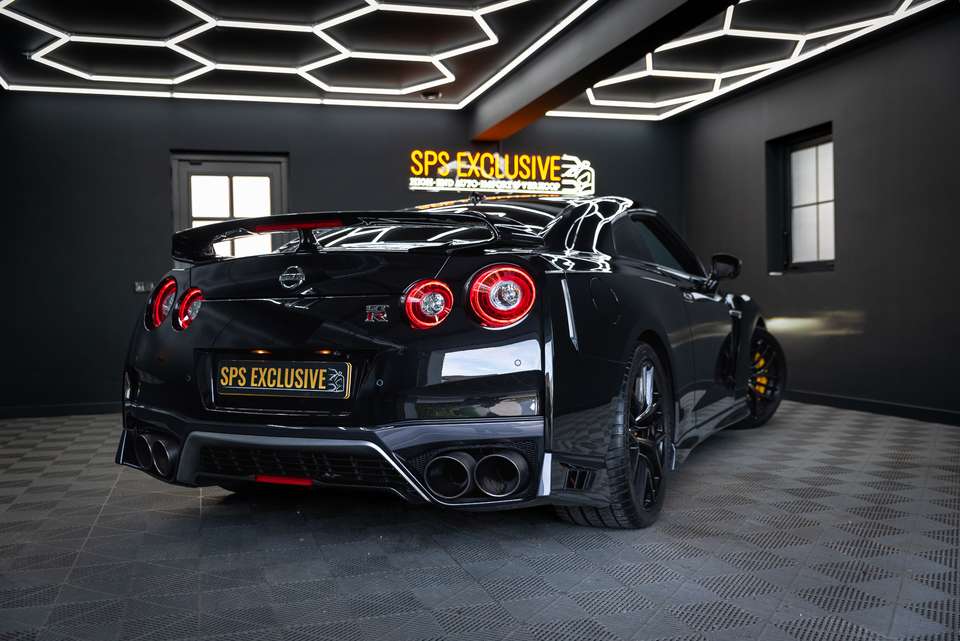 Nissan GT-R - Imagem 9