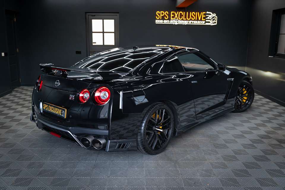 Nissan GT-R - Imagem 10