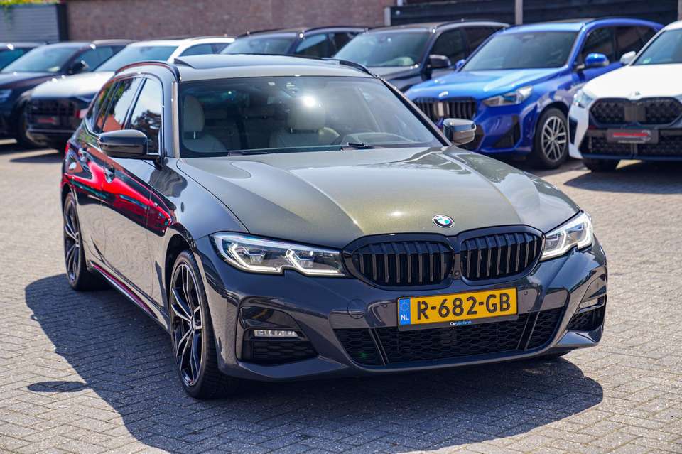 BMW 330 - Imagem 4