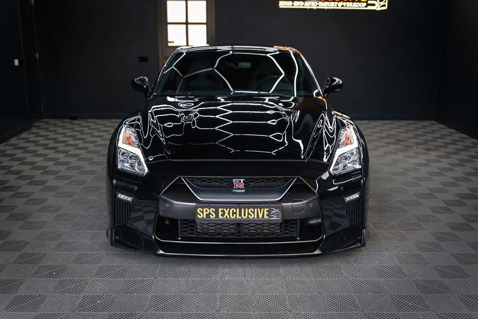 Nissan GT-R - Imagem 13