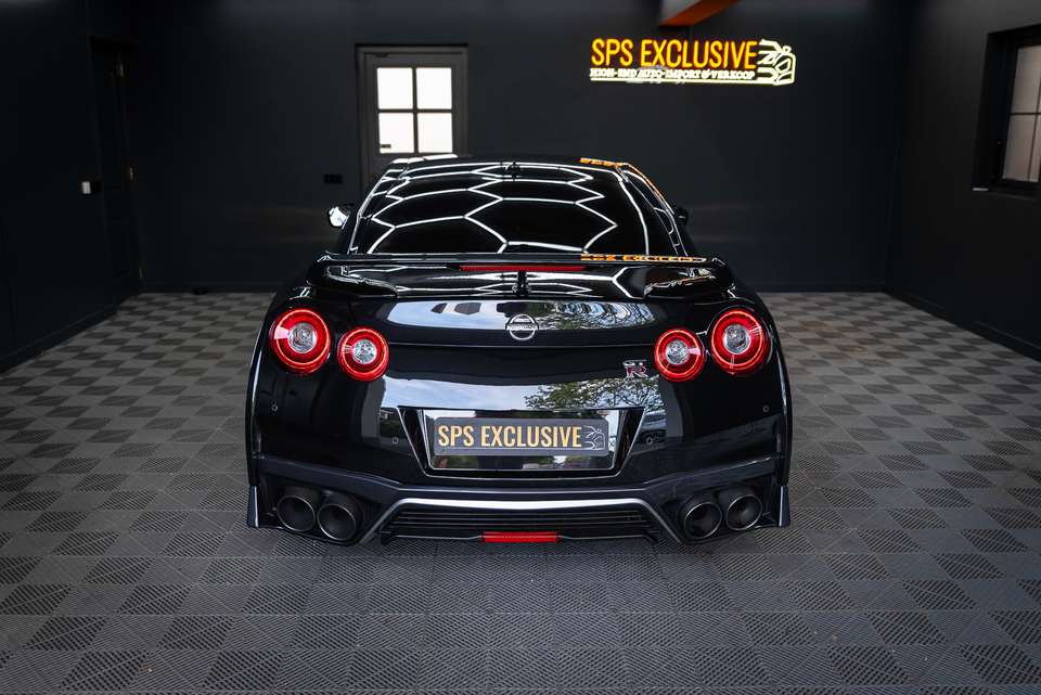 Nissan GT-R - Imagem 14