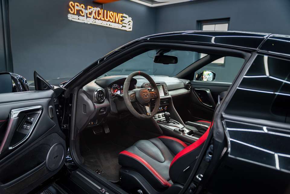 Nissan GT-R - Imagem 15