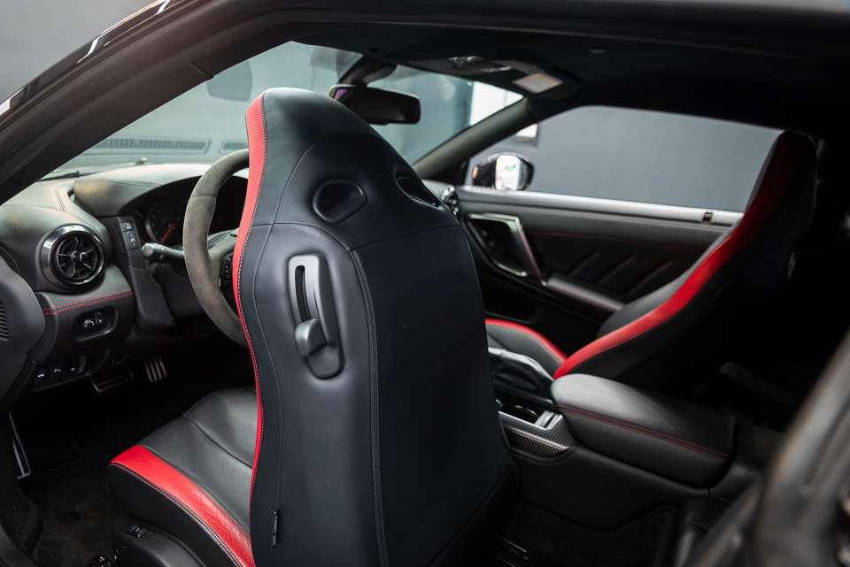 Nissan GT-R - Imagem 18
