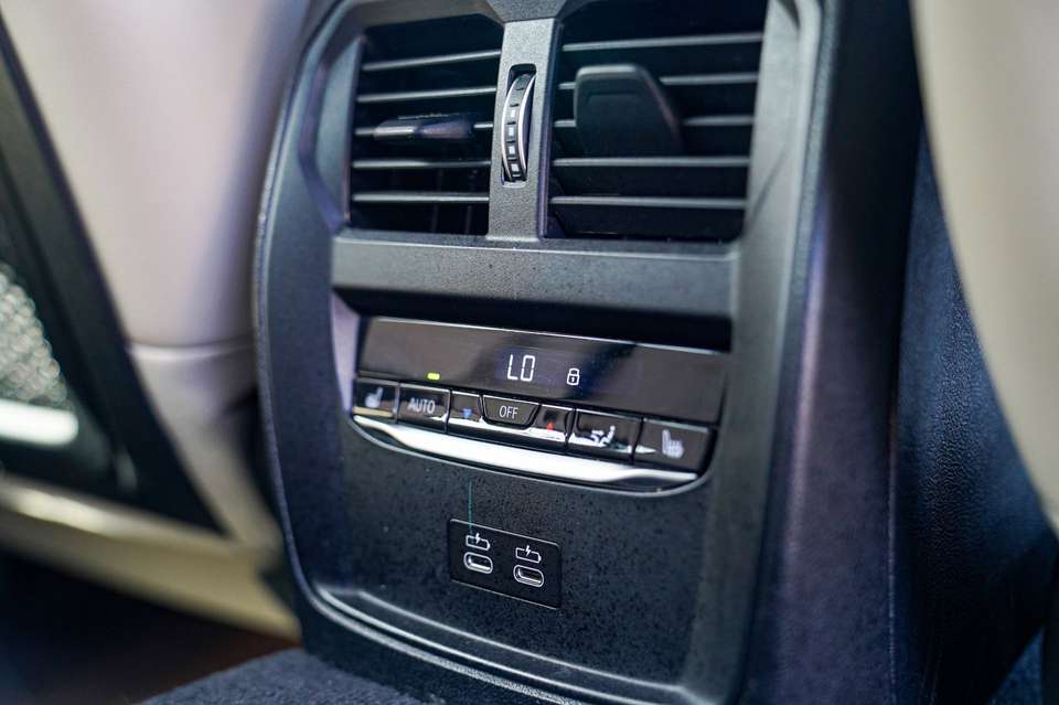 BMW 330 - Imagem 13