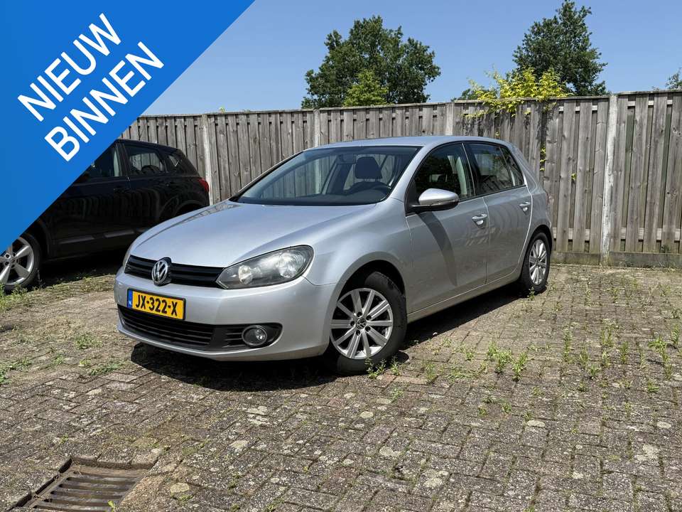 Volkswagen Golf - Imagem 1