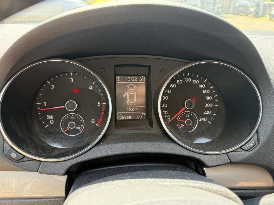 Volkswagen Golf - Imagem 8