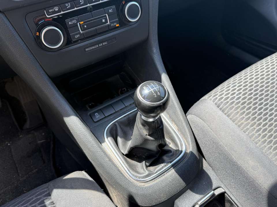 Volkswagen Golf - Imagem 12