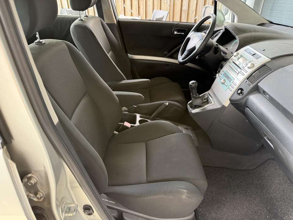 Toyota Verso - Imagem 13