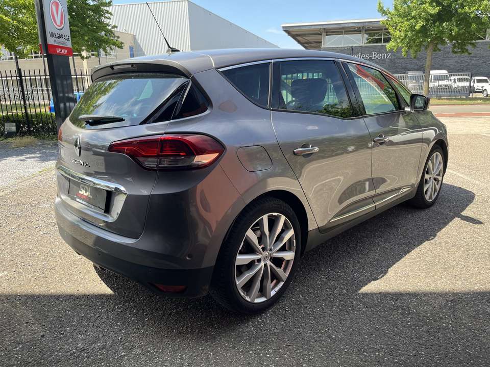 Renault Scenic - Imagem 8