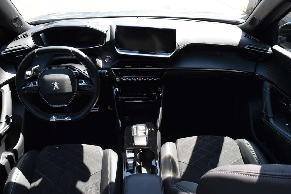 Peugeot 2008 - Imagem 17