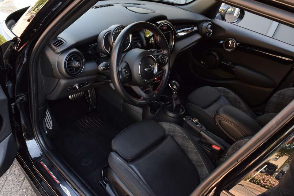 MINI Cooper - Imagem 18