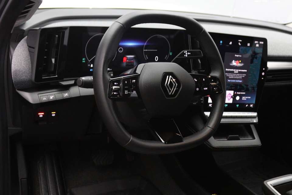 Renault Megane E-Tech - Imagem 2