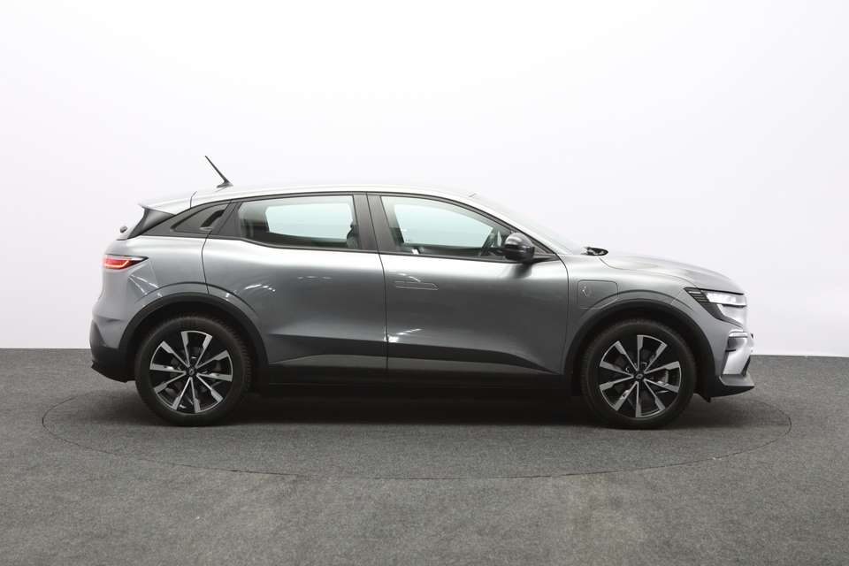 Renault Megane E-Tech - Imagem 13
