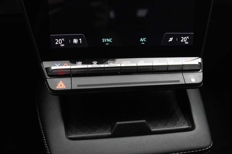 Renault Megane E-Tech - Imagem 15