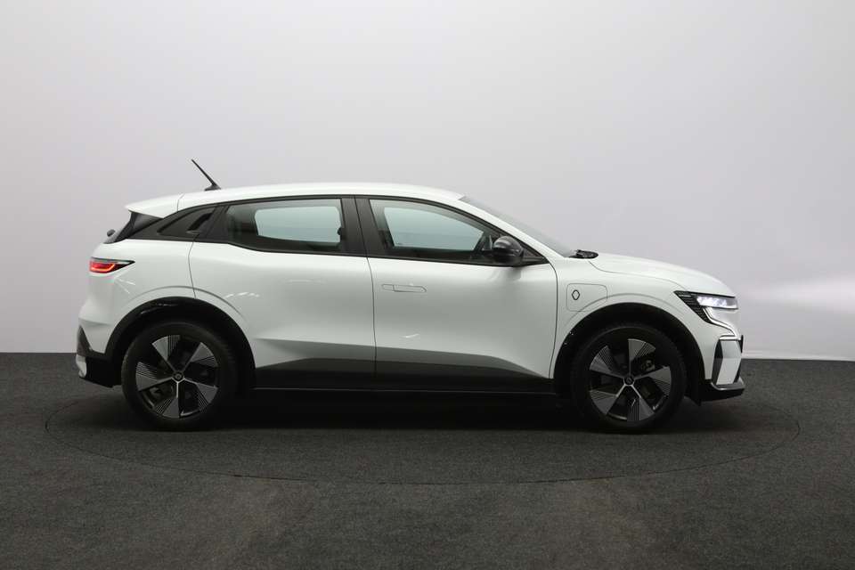 Renault Megane E-Tech - Imagem 13