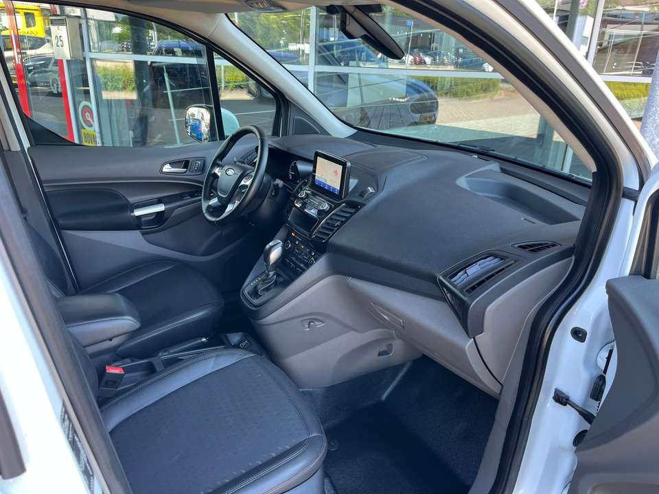 Ford Transit Connect - Imagem 10