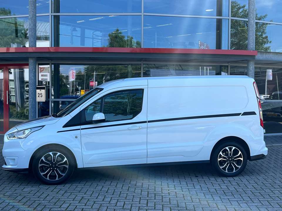 Ford Transit Connect - Imagem 18