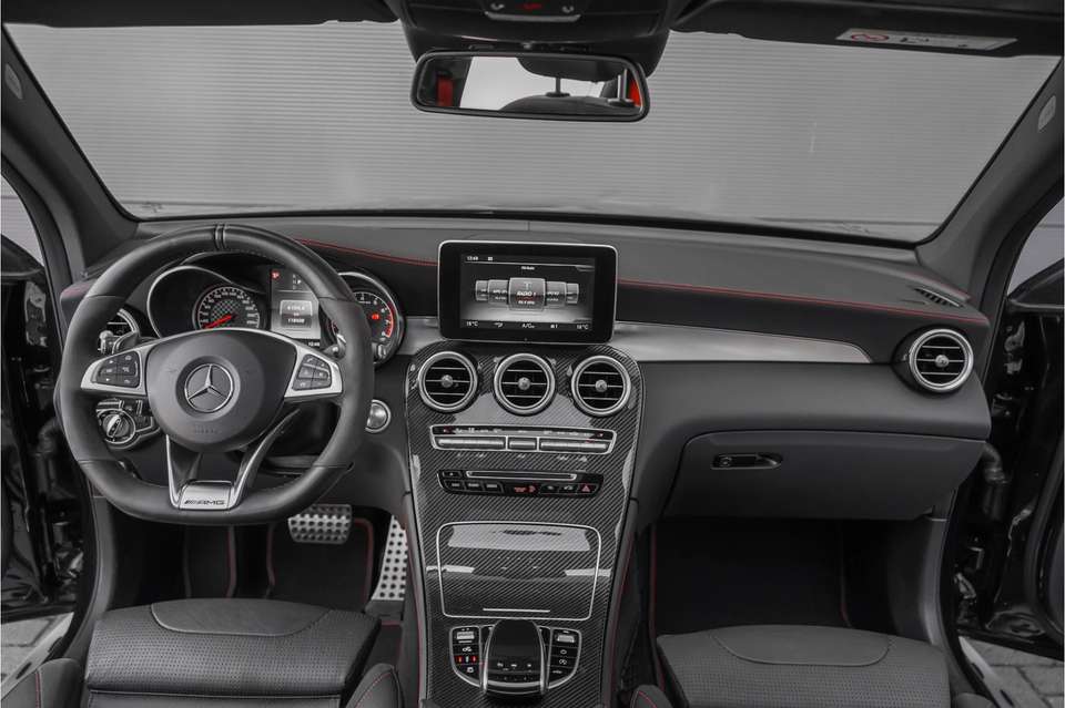 Mercedes-Benz GLC 43 AMG - Imagem 2