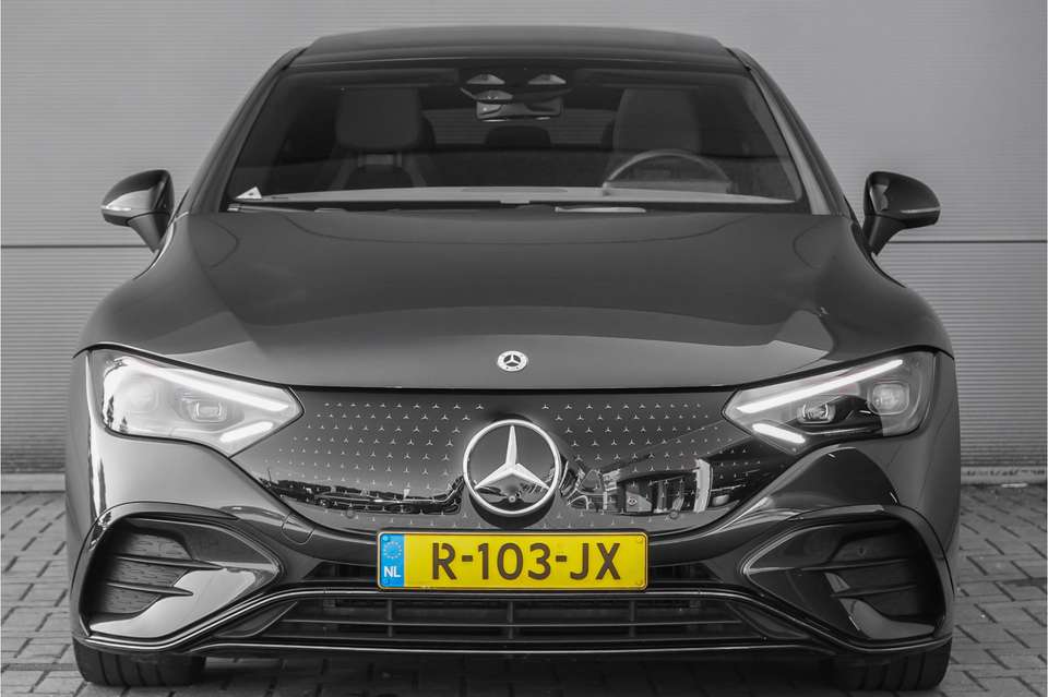 Mercedes-Benz EQE 350 - Imagem 15