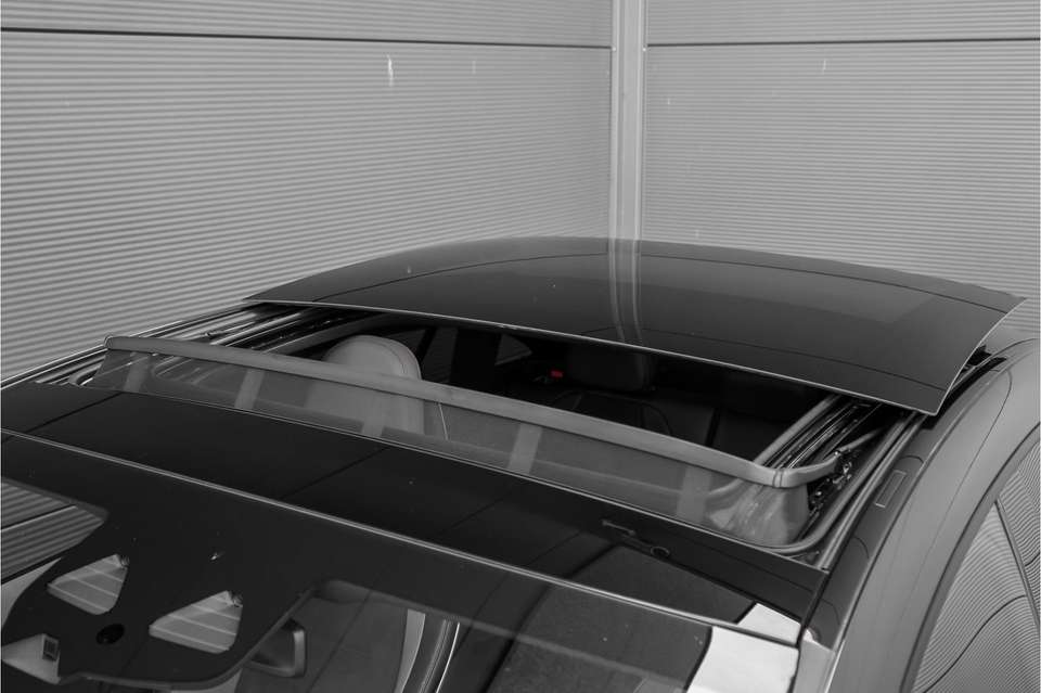Mercedes-Benz EQE 350 - Imagem 20