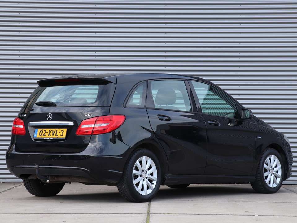 Mercedes-Benz B 180 - Imagem 2