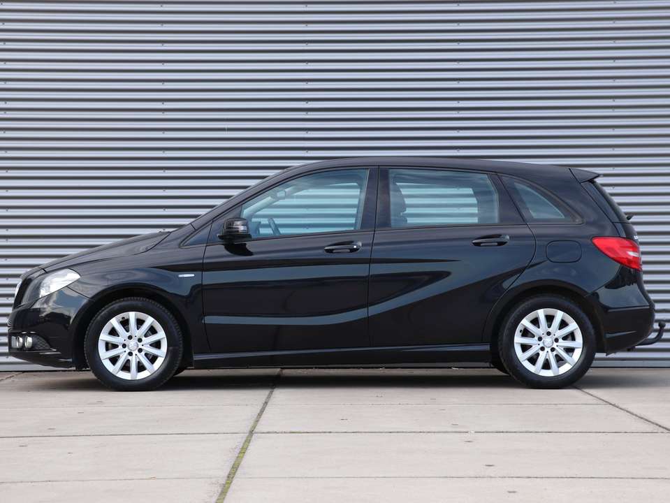 Mercedes-Benz B 180 - Imagem 4