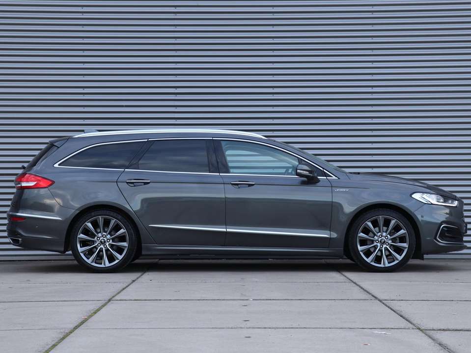 Ford Mondeo - Imagem 7