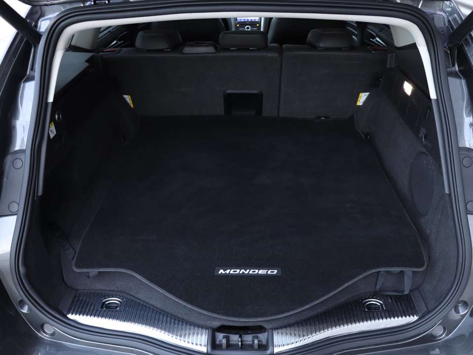 Ford Mondeo - Imagem 12