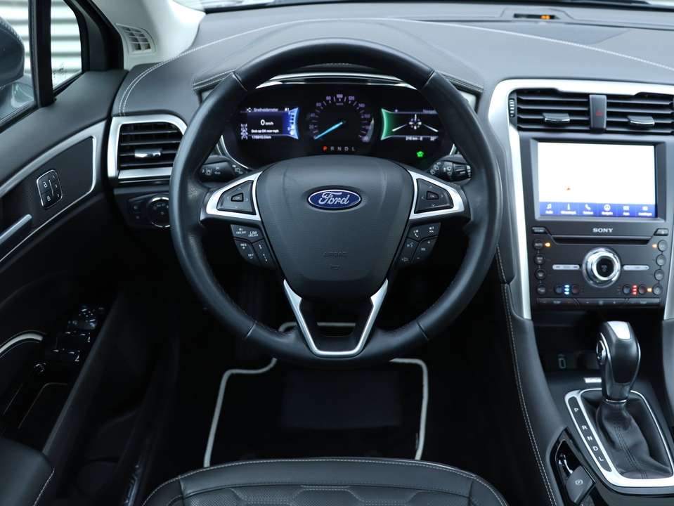 Ford Mondeo - Imagem 18