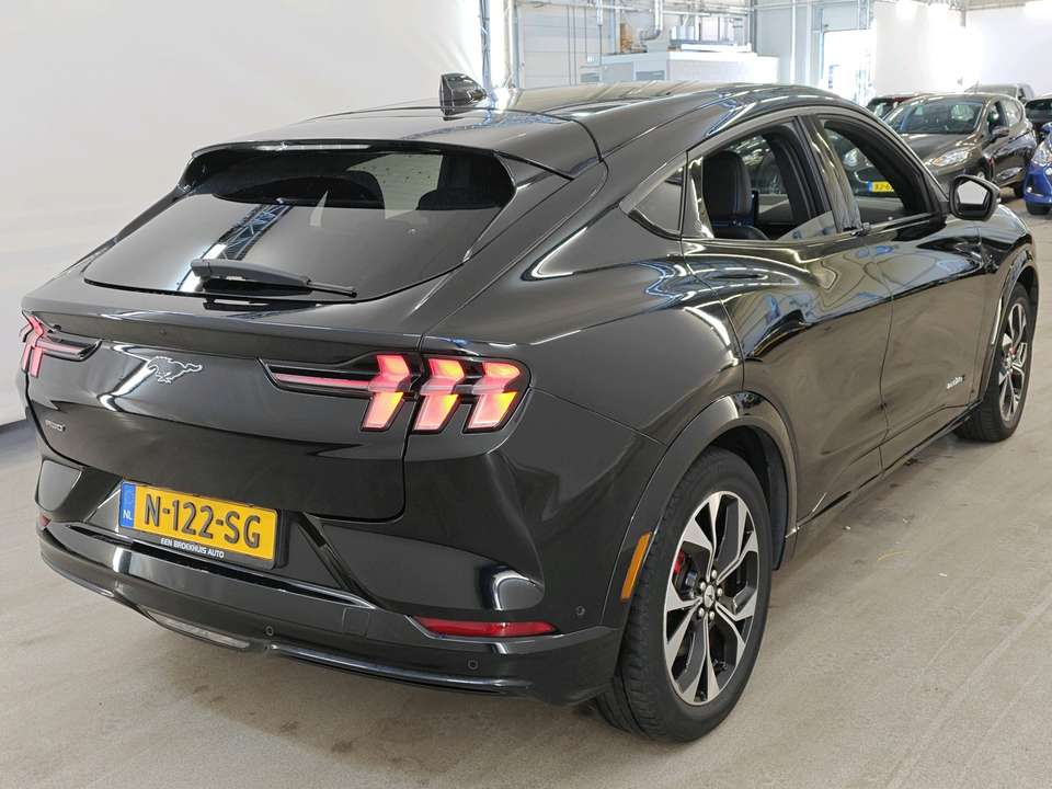 Ford Mustang Mach-E - Imagem 5