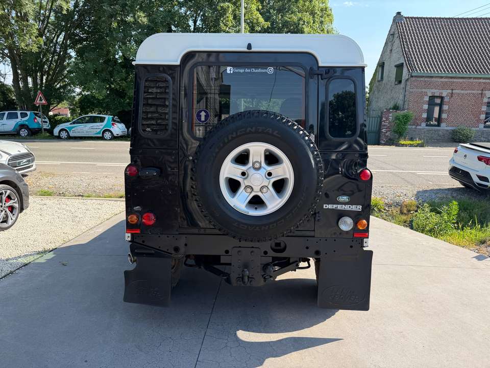Land Rover Defender - Imagem 4