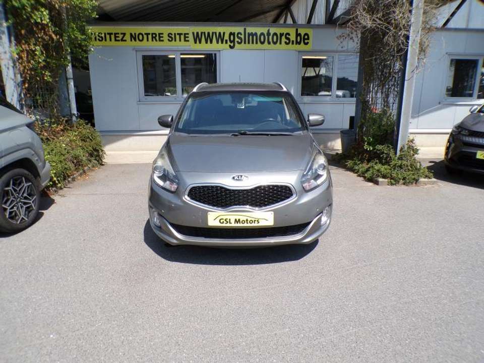 Kia Carens - Imagem 2