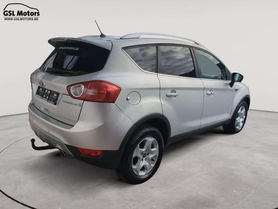 Ford Kuga - Imagem 4