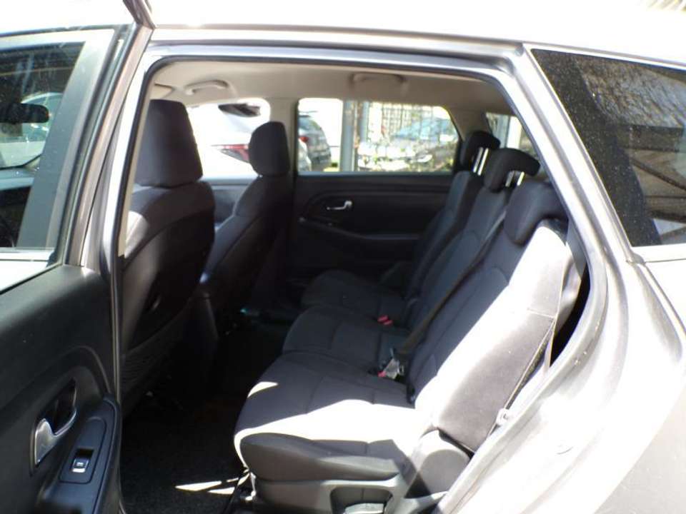 Kia Carens - Imagem 7