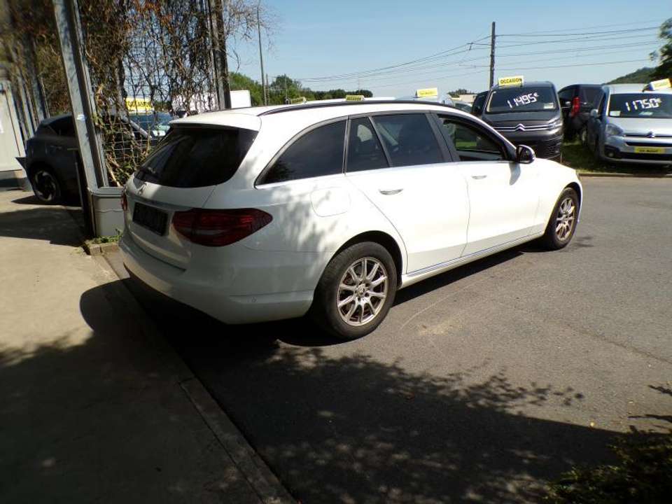 Mercedes-Benz C 180 - Imagem 6